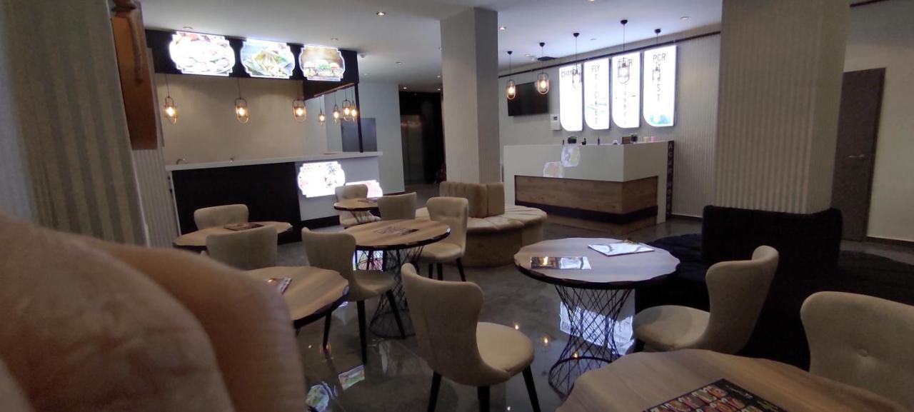 Acar Airport Hotel Plus Arnavutkoy ภายนอก รูปภาพ