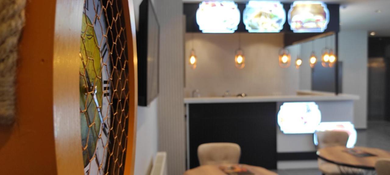 Acar Airport Hotel Plus Arnavutkoy ภายนอก รูปภาพ