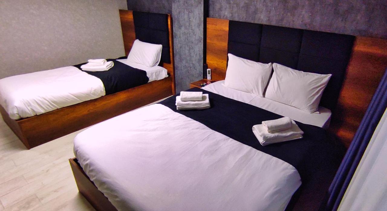 Acar Airport Hotel Plus Arnavutkoy ภายนอก รูปภาพ