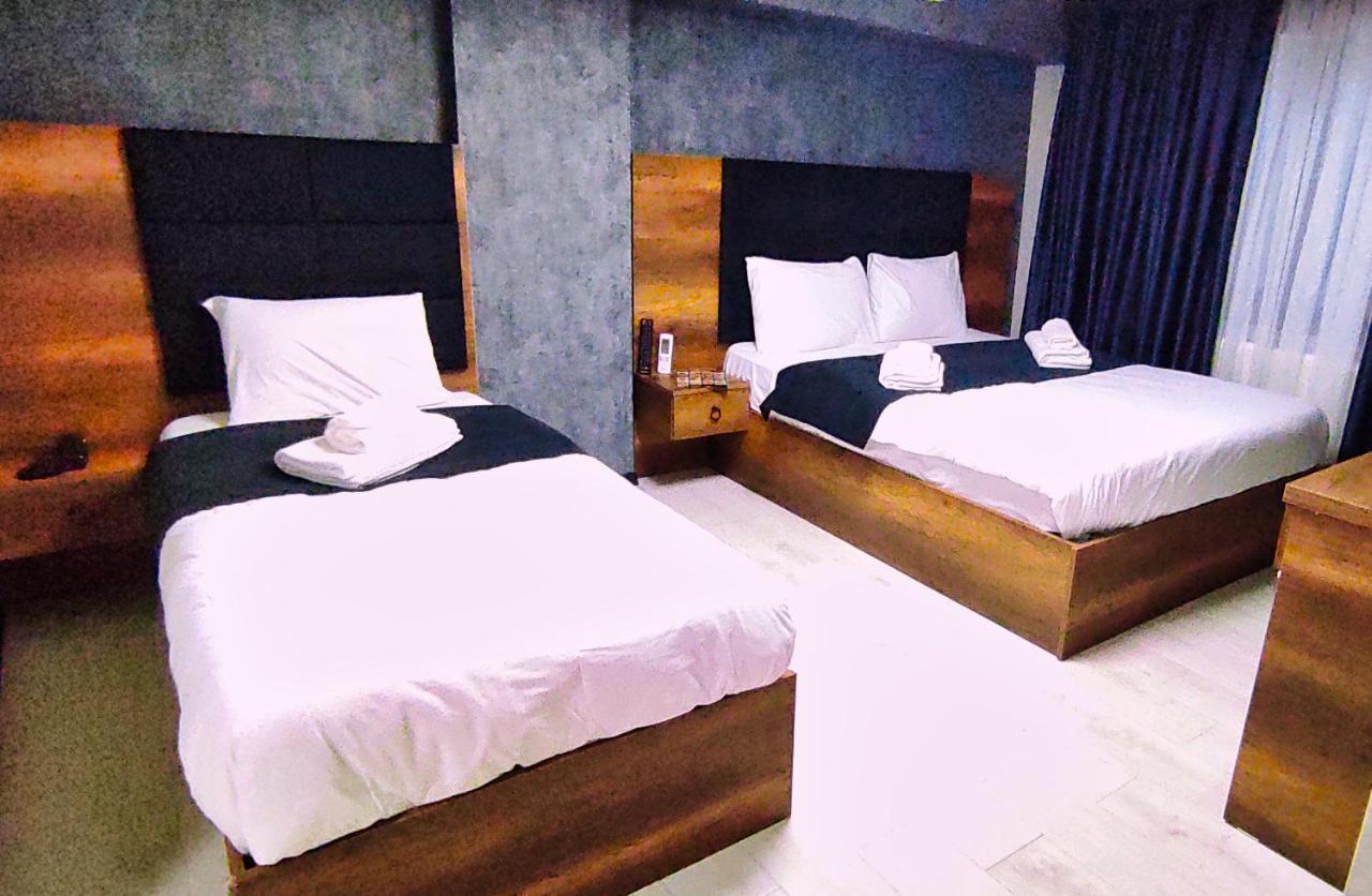Acar Airport Hotel Plus Arnavutkoy ภายนอก รูปภาพ